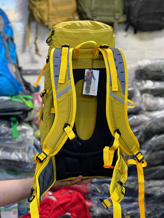کوله پشتی حرفه ای کوهنوردی آرکتریکس