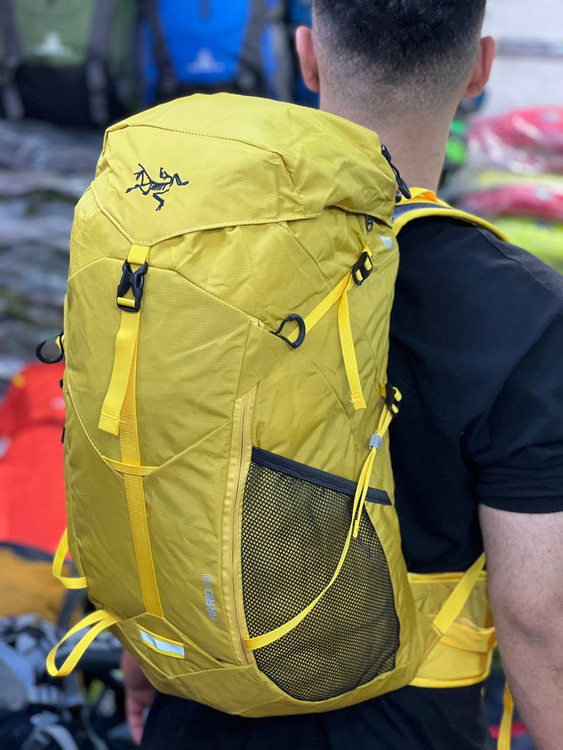 کوله پشتی طبیعت گردی