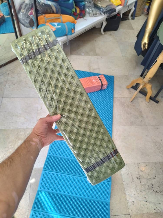 زیرانداز آکادئونی