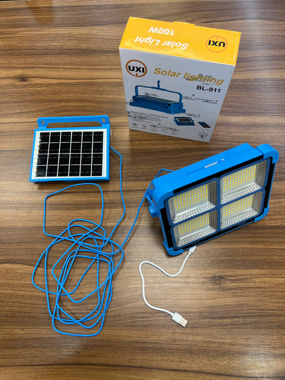 پرژکتور شارژی خورشیدی